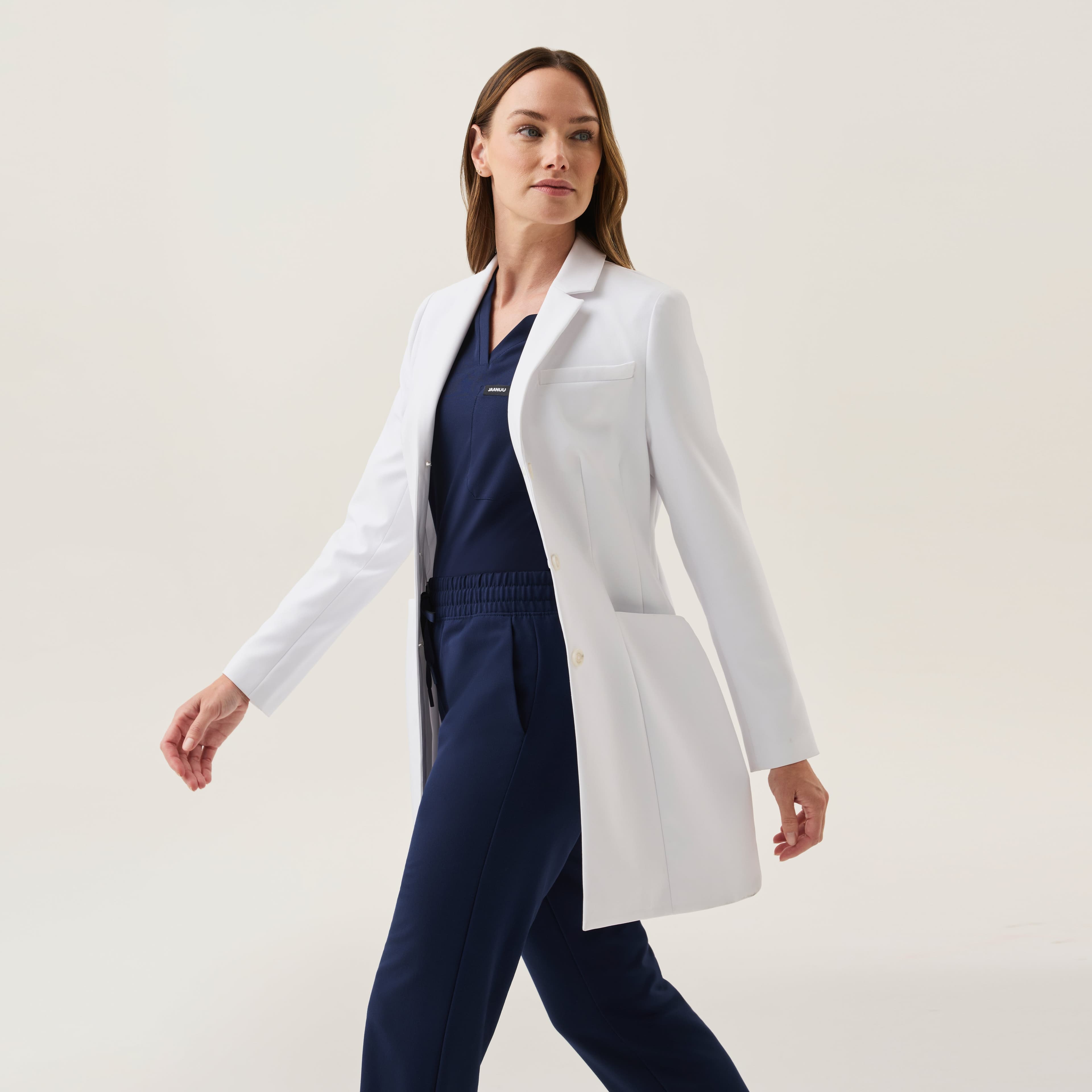 Linea 34" White Coat